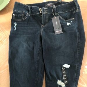Torrid Premium Jeggings 16R Dark Wash Distressed